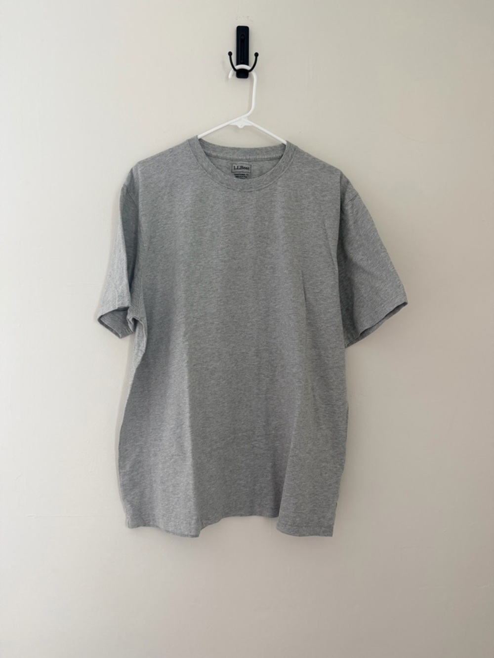 Bundle of L.L. Bean Men's Classic Crew Neck T-Shirts Men’s L, 4 shirts total